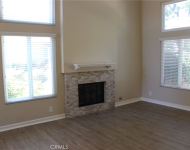 22285 Newbridge Drive - Photo Thumbnail 2