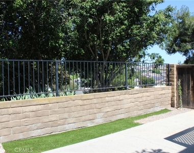 22285 Newbridge Drive - Photo Thumbnail 11