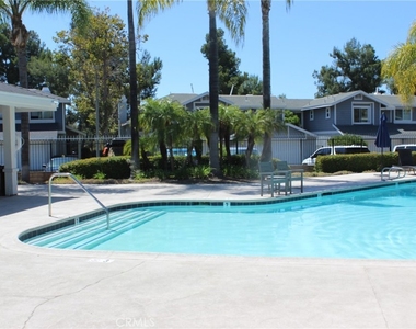 22285 Newbridge Drive - Photo Thumbnail 18