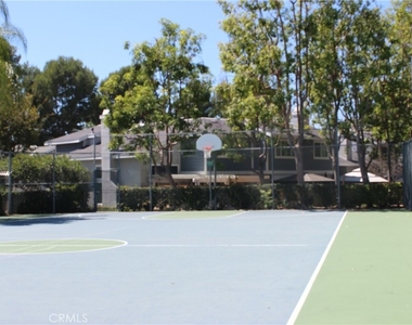 22285 Newbridge Drive - Photo Thumbnail 14