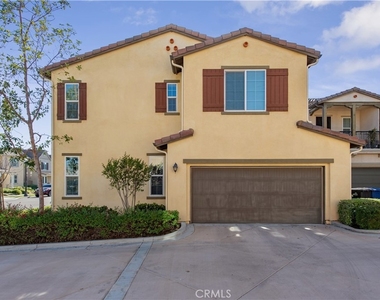 3151 E Chip Smith Way - Photo Thumbnail 2