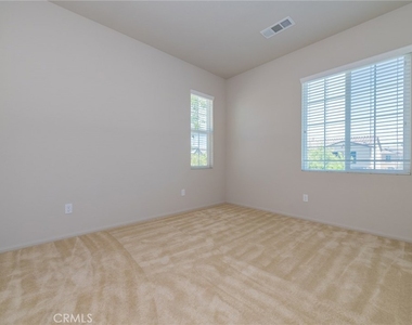 3151 E Chip Smith Way - Photo Thumbnail 17