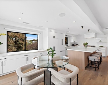 322 1/2 Iris Avenue - Photo Thumbnail 11
