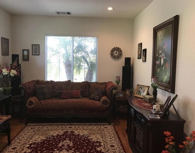 7908 Calle Oliva - Photo Thumbnail 7