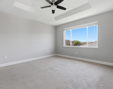 453 Diamond Peak Lane - Photo Thumbnail 22