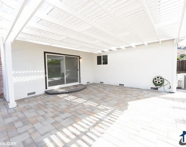3556 Lisbon Drive - Photo Thumbnail 22