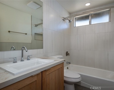 7412 Deer Trail - Photo Thumbnail 10