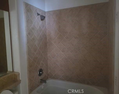 8865 Buttercup Court - Photo Thumbnail 10