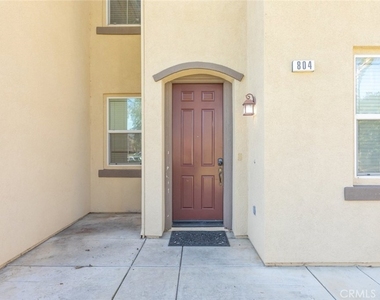 1800 E Lakeshore - Photo Thumbnail 4