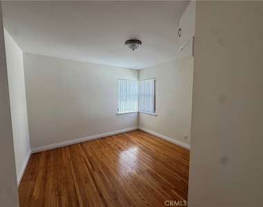 1138 Western Avenue - Photo Thumbnail 8