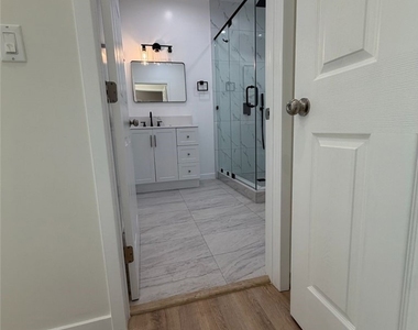 10867 Nettleton Street - Photo Thumbnail 28