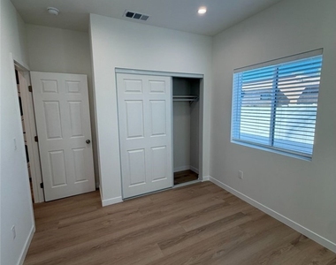 10867 Nettleton Street - Photo Thumbnail 18