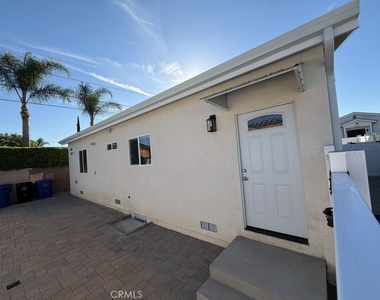 10867 Nettleton Street - Photo Thumbnail 3