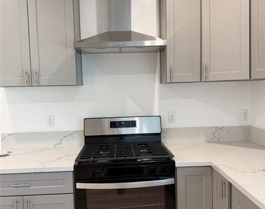 10867 Nettleton Street - Photo Thumbnail 5