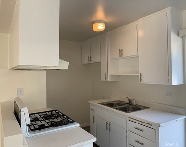 656 Lemar Park Drive - Photo Thumbnail 14
