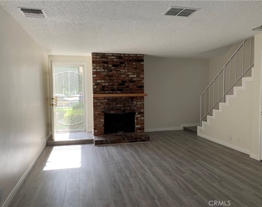 656 Lemar Park Drive - Photo Thumbnail 3