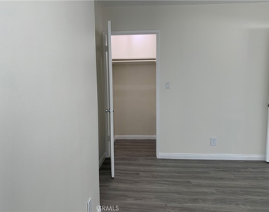 656 Lemar Park Drive - Photo Thumbnail 6