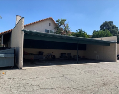 656 Lemar Park Drive - Photo Thumbnail 15