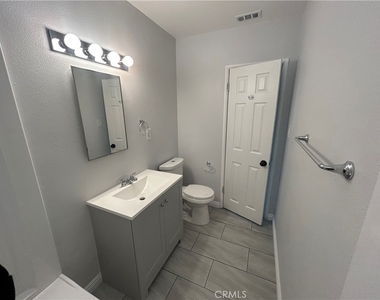 390 E Carter - Photo Thumbnail 11