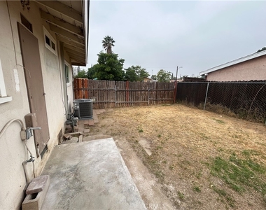 390 E Carter - Photo Thumbnail 17