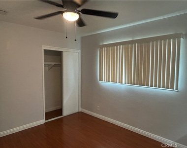 390 E Carter - Photo Thumbnail 13