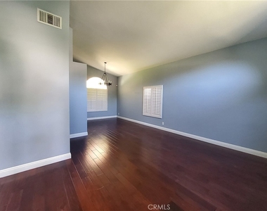 25540 Pembrook - Photo Thumbnail 3
