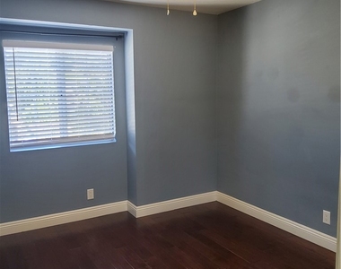 25540 Pembrook - Photo Thumbnail 21