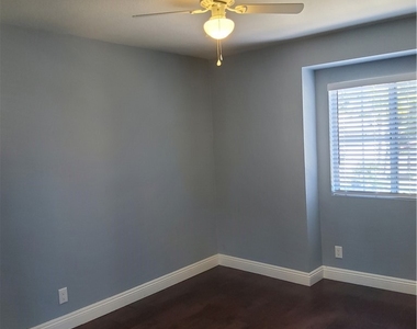 25540 Pembrook - Photo Thumbnail 20