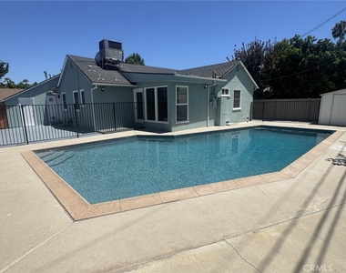 7245 Wish Avenue - Photo Thumbnail 19