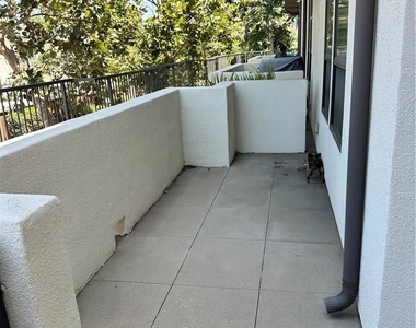 820 Mission Street - Photo Thumbnail 10