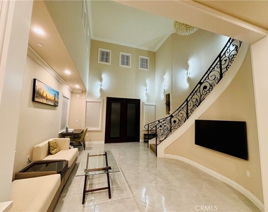 2028 S. Chapel Avenue - Photo Thumbnail 1