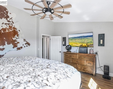 2913 Haddington Ct - Photo Thumbnail 19