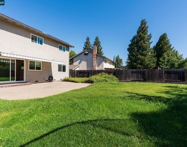 1359 Shade Oak Ln - Photo Thumbnail 22