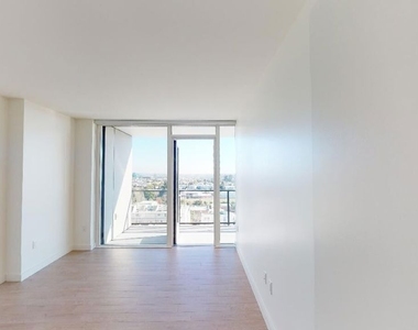 11750 Wilshire Boulevard - Photo Thumbnail 8