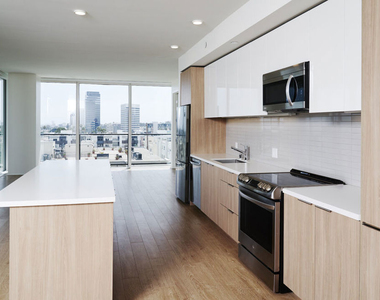 11750 Wilshire Boulevard - Photo Thumbnail 6