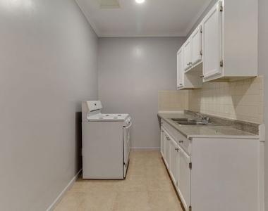 730 S Catalina Street - Photo Thumbnail 12