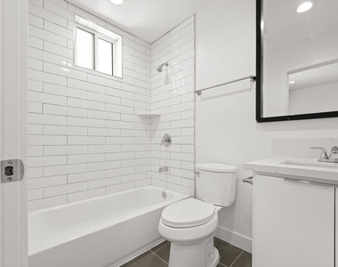 603 W 41st Place - Photo Thumbnail 14