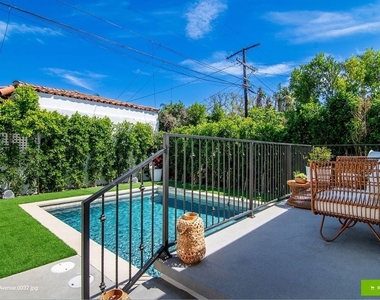 100 S La Jolla Avenue - Photo Thumbnail 26