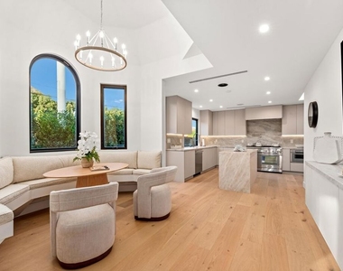 100 S La Jolla Avenue - Photo Thumbnail 5