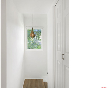 3101 N Beachwood Drive - Photo Thumbnail 16