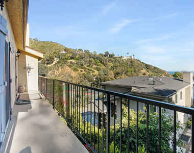 3855 Rambla Pacifico - Photo Thumbnail 6