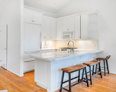 3855 Rambla Pacifico - Photo Thumbnail 14