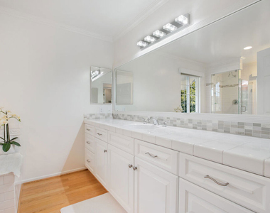 3855 Rambla Pacifico - Photo Thumbnail 20