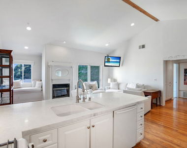 3855 Rambla Pacifico - Photo Thumbnail 17