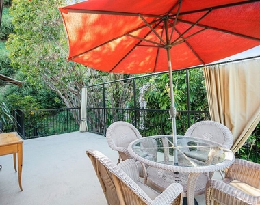 3855 Rambla Pacifico - Photo Thumbnail 11