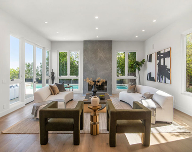 930 N Tigertail Road - Photo Thumbnail 3
