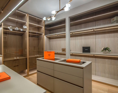 930 N Tigertail Road - Photo Thumbnail 13