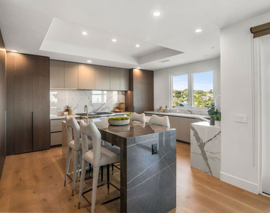 930 N Tigertail Road - Photo Thumbnail 6