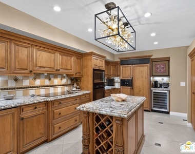 216 Kavenish Drive - Photo Thumbnail 8