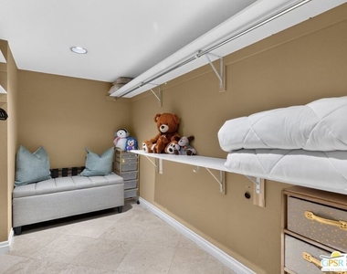 216 Kavenish Drive - Photo Thumbnail 15